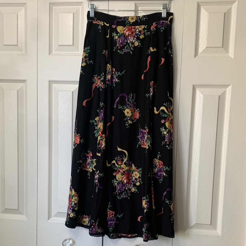 Vintage Floral A-Line Full Skirt - Black Multicoloured Size 8